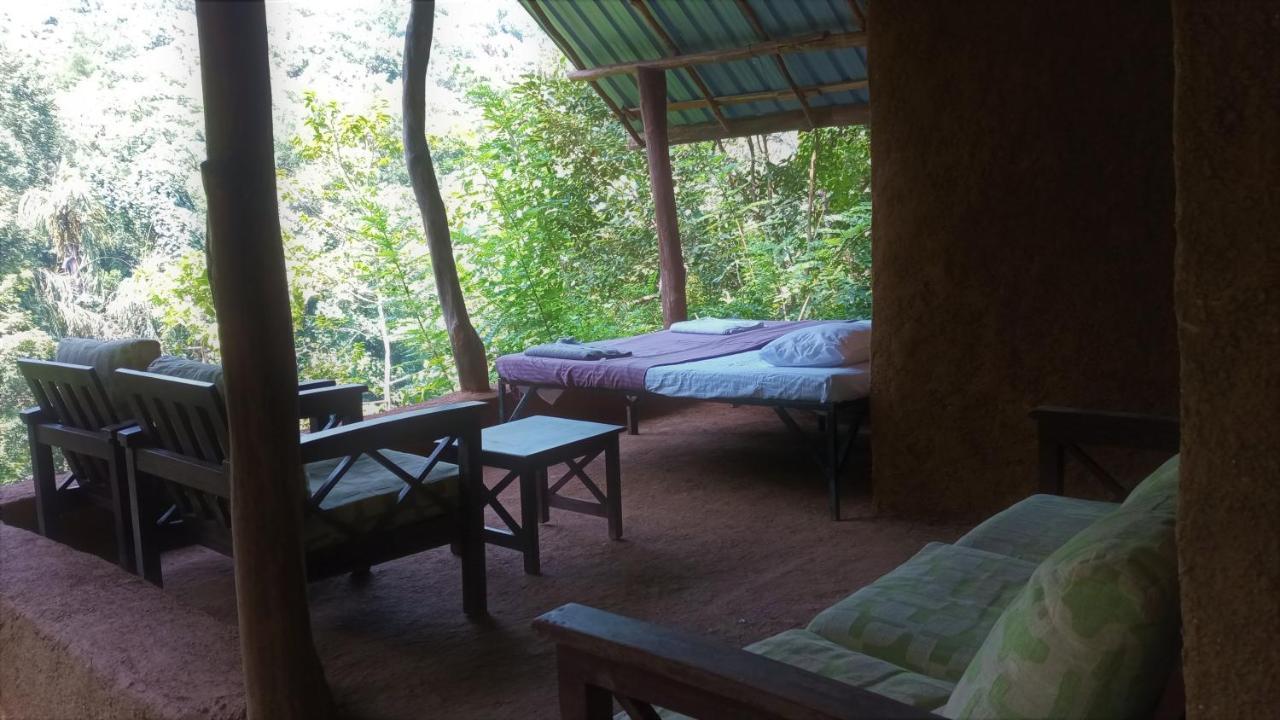 Chalet In The Jungle Pallegama Exterior foto
